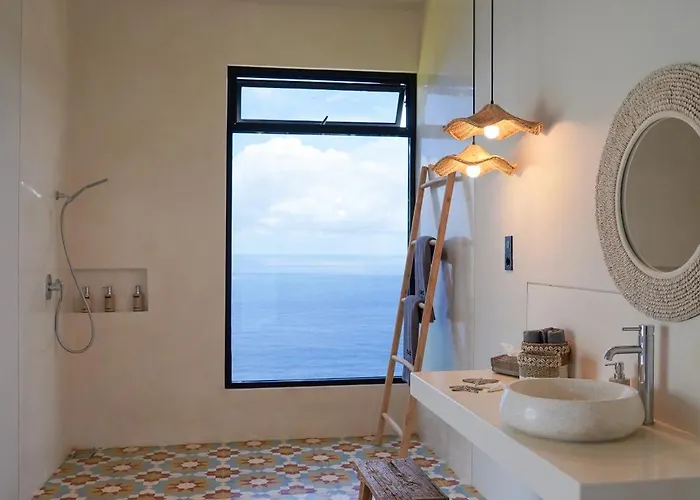 Cliffside Haven In Nusa Penida * Pelilit
