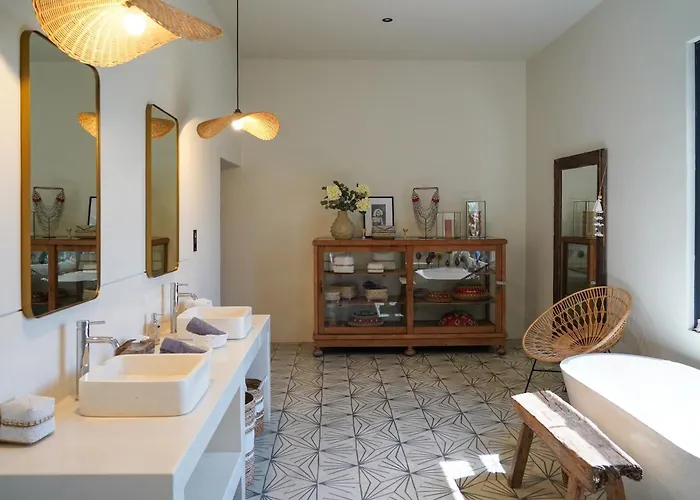 Cliffside Haven In Nusa Penida Вилла Pelilit