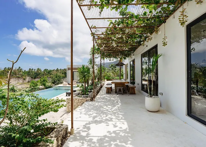 Cliffside Haven In Nusa Penida Вилла *