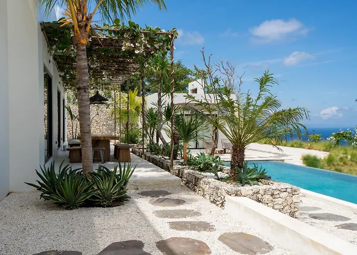 Cliffside Haven In Nusa Penida *